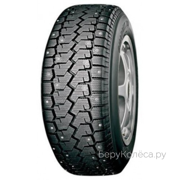 Yokohama iceGuard Stud F700P